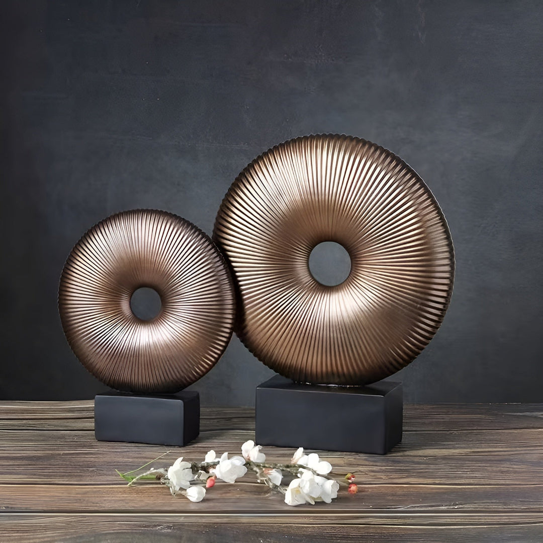 Rund Skulptur i Vintage Stil – Kinesisk Inspirert | Stilren Hjemmedekor laget av Harpiks | Luvikno