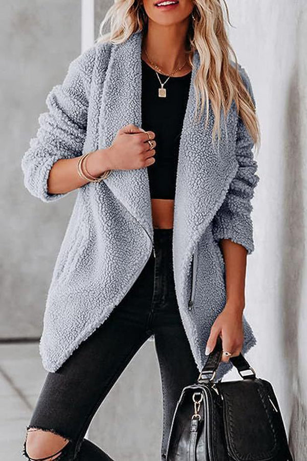 Luvik | rento lampaan-nahkatakki vetoketjullisilla taskuilla ja laatikkovillatakki