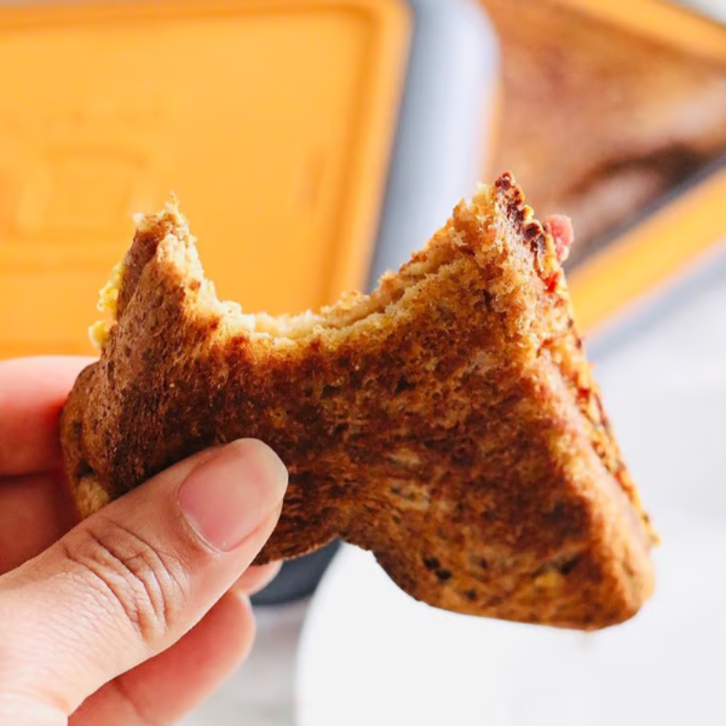 CrunchBlaze — Gi snacksene dine den sprø grill smaken som gjør dem uimotståelige på minutter! | Luvikno