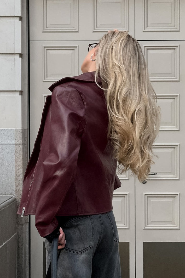 Luvik | Punainen PU-nahkatakki