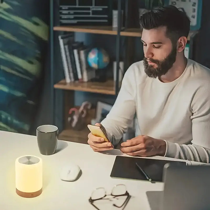 Luvikno | Dimbar LED Nattlampe med Modern Design og Fargeforandring
