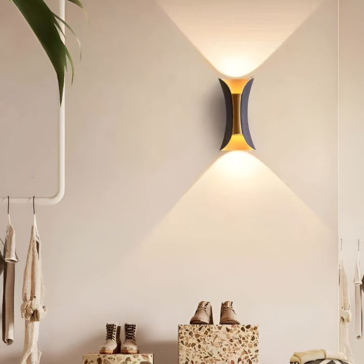Luvikno | Luxuria Utendørs Vegglampe - UrbanGlow LED Belysning