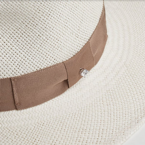 The Modern Classic Straw Hat in White | Luvikno