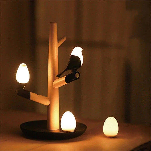 Luvikno | BrightOak Elegance - Smart trelampe med bevegelsessensor