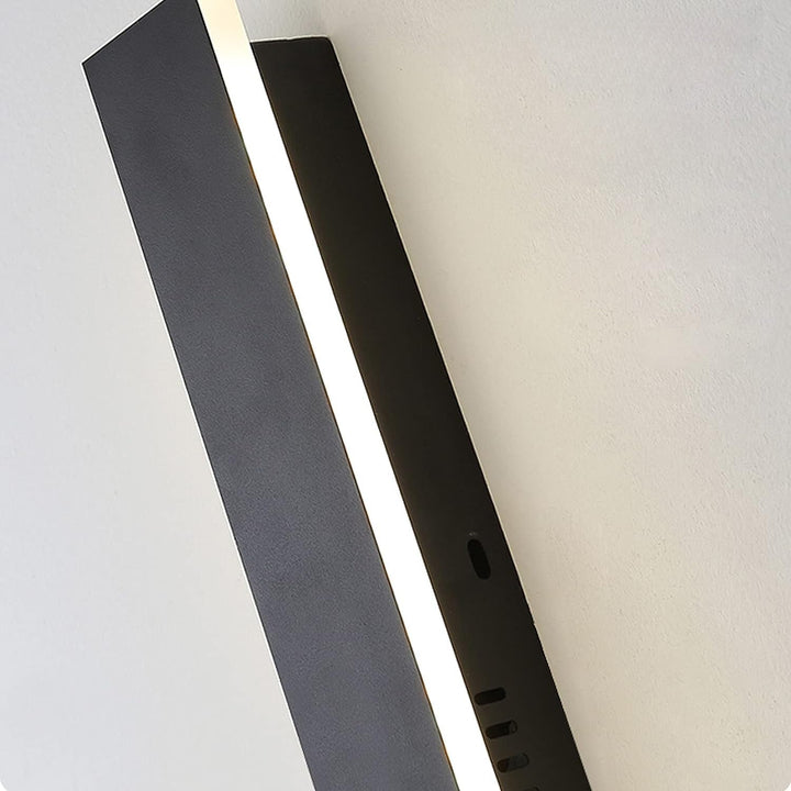 Luvikno | Slank Linear Utendørs Vegglampe IP65