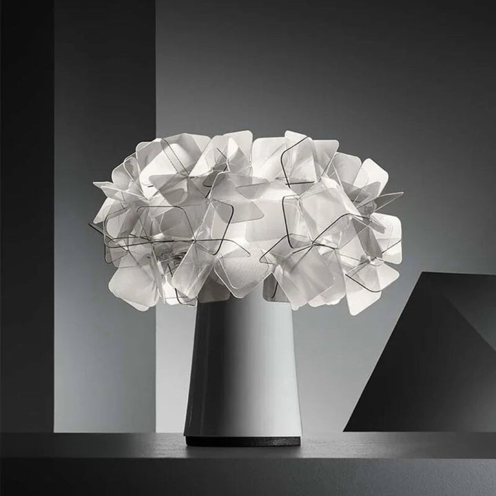 LumaTouch Elegant LED Skrivebordslampe Luvikno