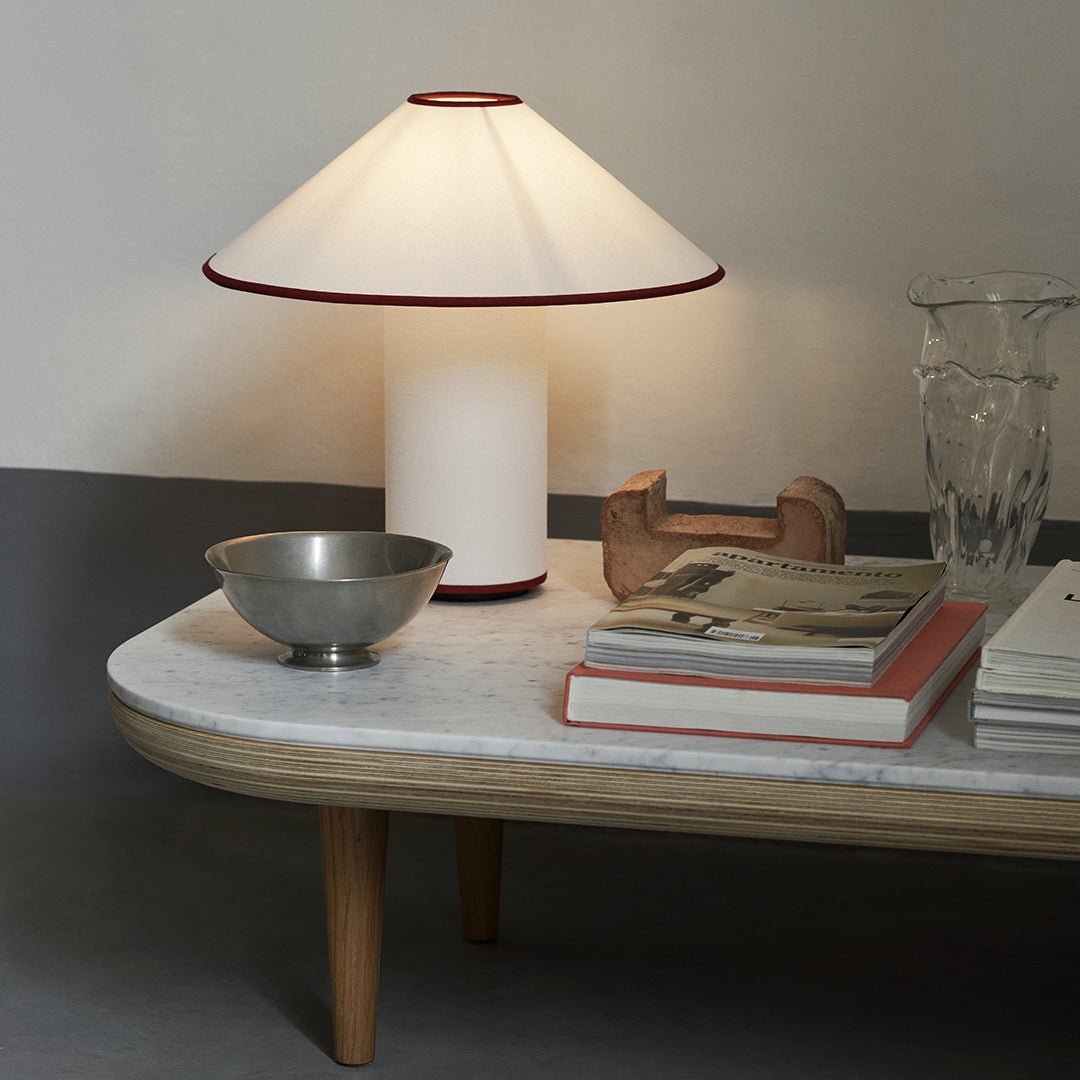 Bordlampe med tekstilskjerm – Lunara | Luvikno