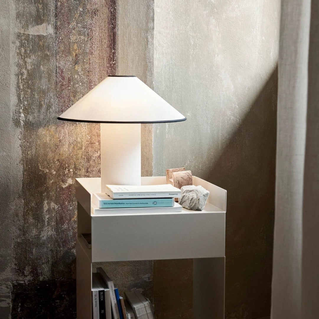 Bordlampe med tekstilskjerm – Lunara | Luvikno