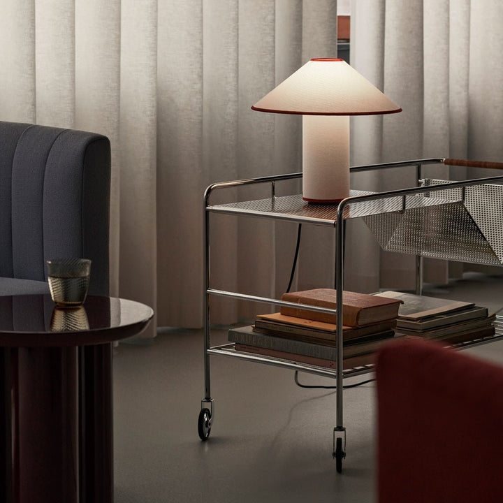 Bordlampe med tekstilskjerm – Lunara | Luvikno