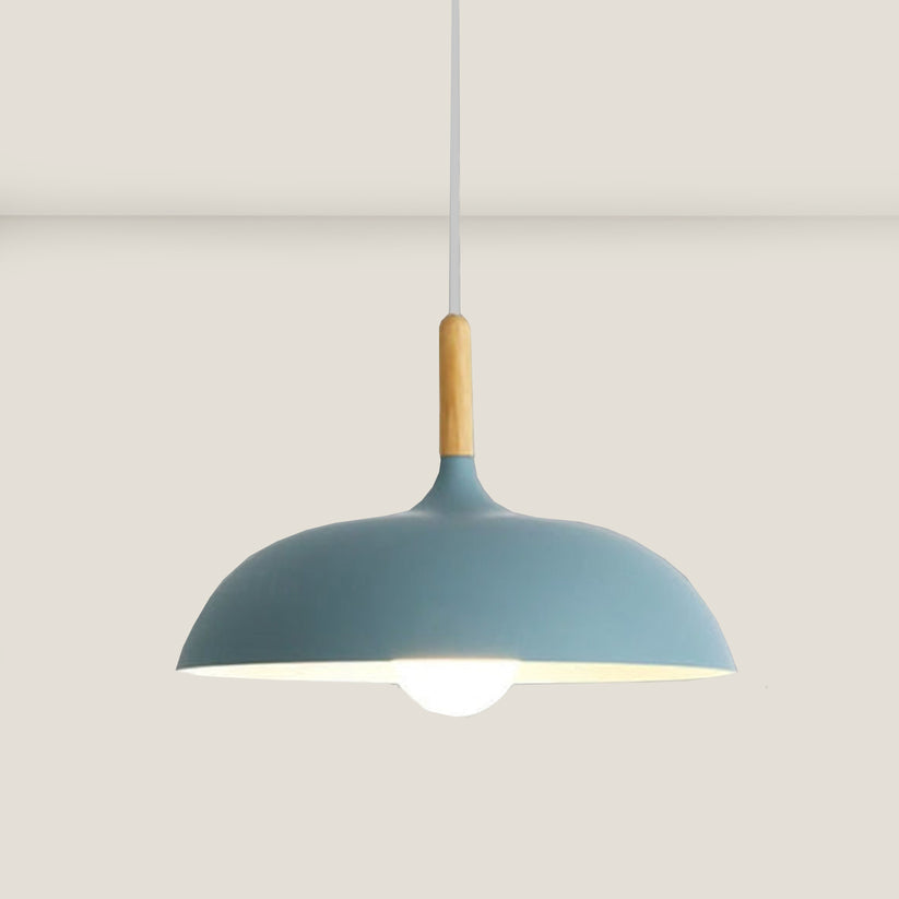 Eiketre taklampe i nordisk design – LED tre plafond lampe | Luvikno
