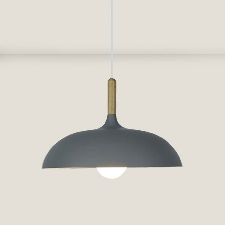 Eiketre taklampe i nordisk design – LED tre plafond lampe | Luvikno