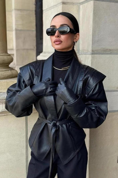 Luvik | Vyötäröltä kiristettävä PU-nahkatakki