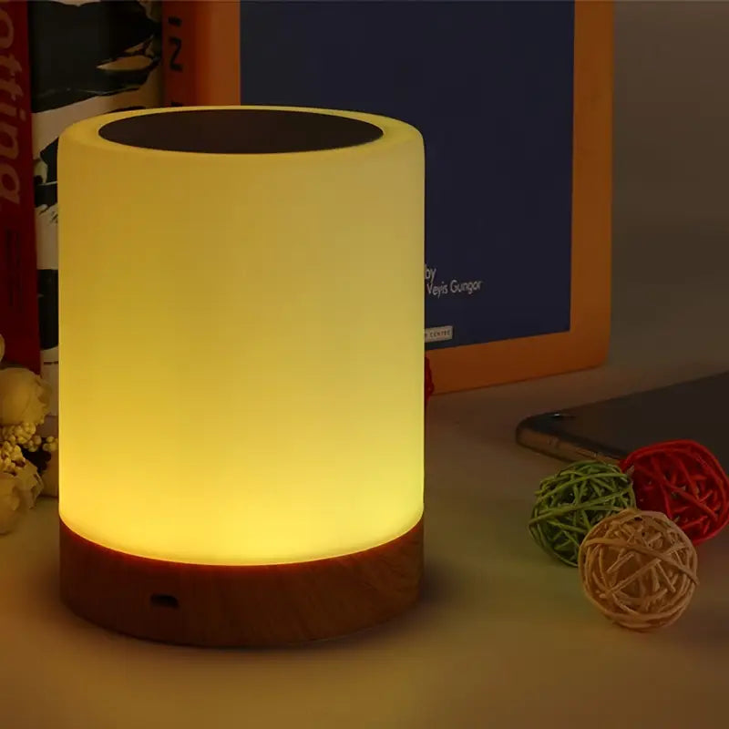 Luvikno | Dimbar LED Nattlampe med Modern Design og Fargeforandring