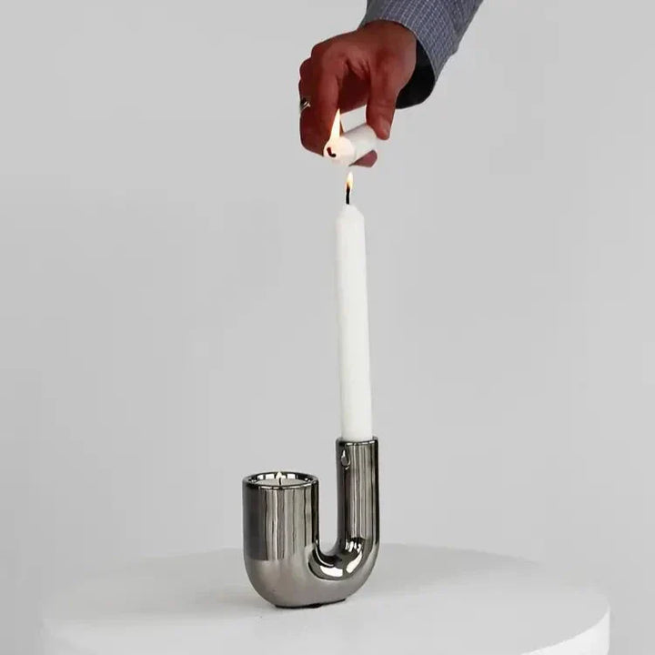 Elegant Sølv Stearinlys Holder med Minimalistisk Design | Luvikno