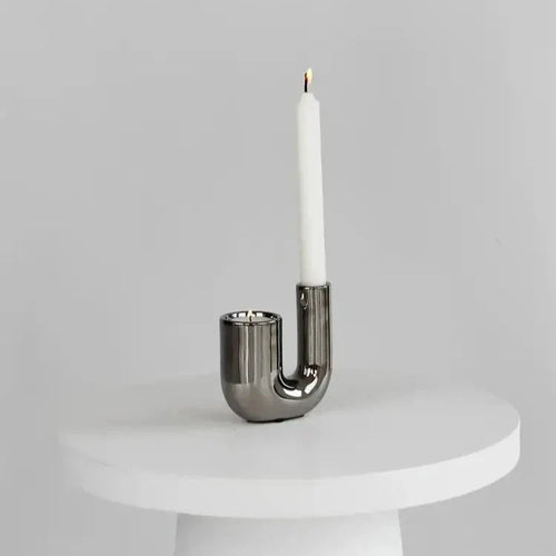 Elegant Sølv Stearinlys Holder med Minimalistisk Design | Luvikno