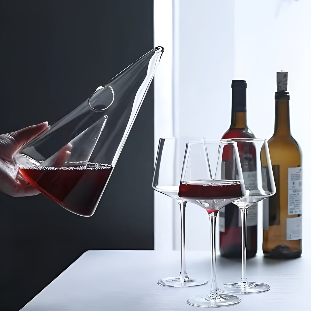 Rødvinskaraffel laget av glass – Stilig aerasjon med fossefallhelling | Inkluderer kjølekontainer | Luvikno
