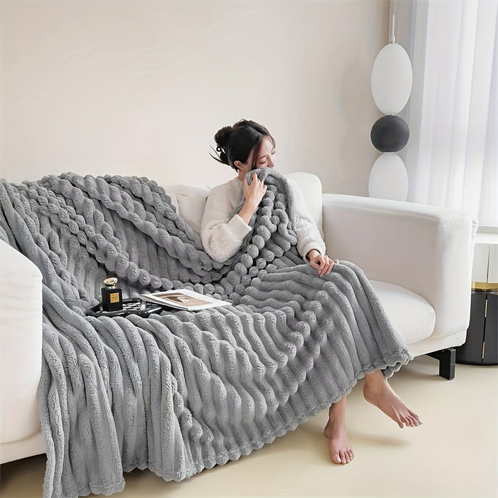 LuxeFleece – Elegant fransk stil teppe for Comfort Luvikno