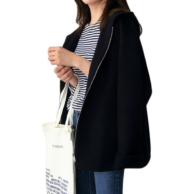 Luvik | Moderni naisten takki hupulla tyyliä ja mukavuutta varten