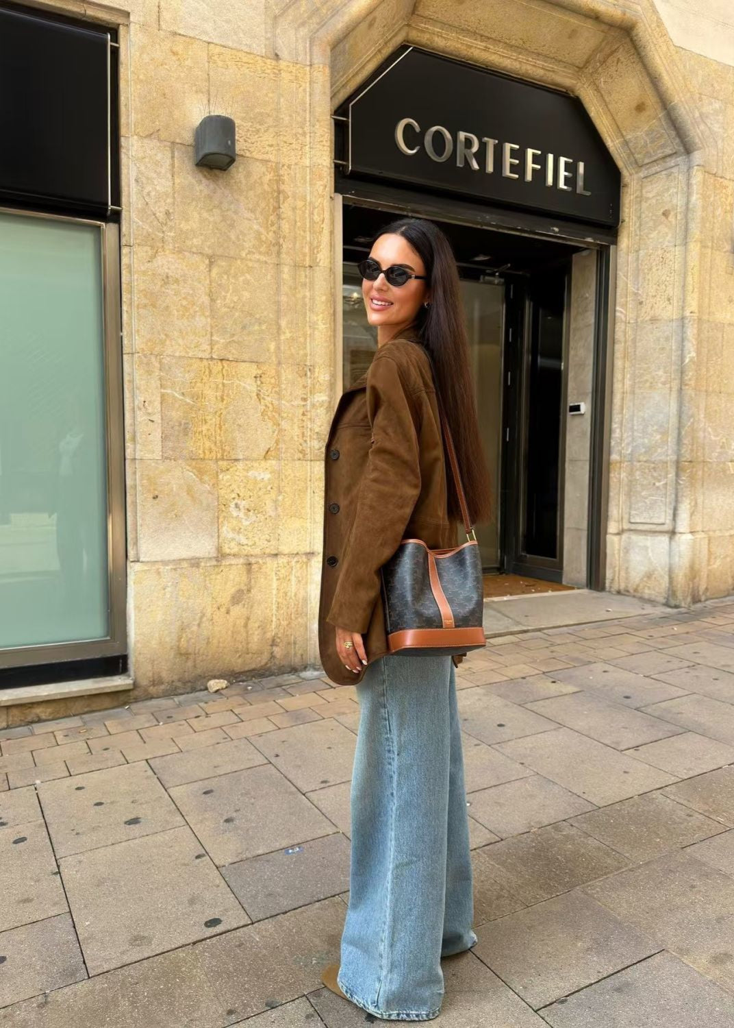 Luvik | Mokkanahka Napillinen Bleiseri, jossa on Läpätaskut