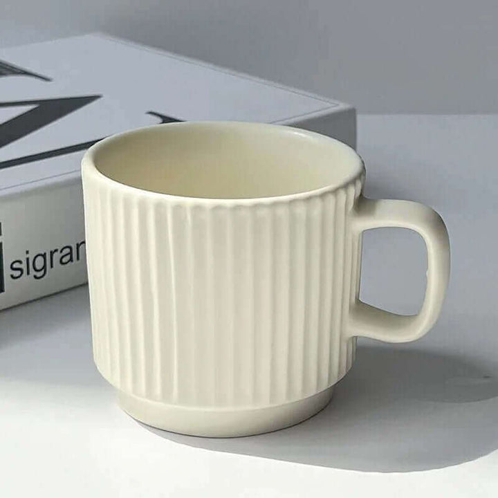 Nordisk inspirert ribbet keramikkruss for kaffe- og teelskere | Luvikno