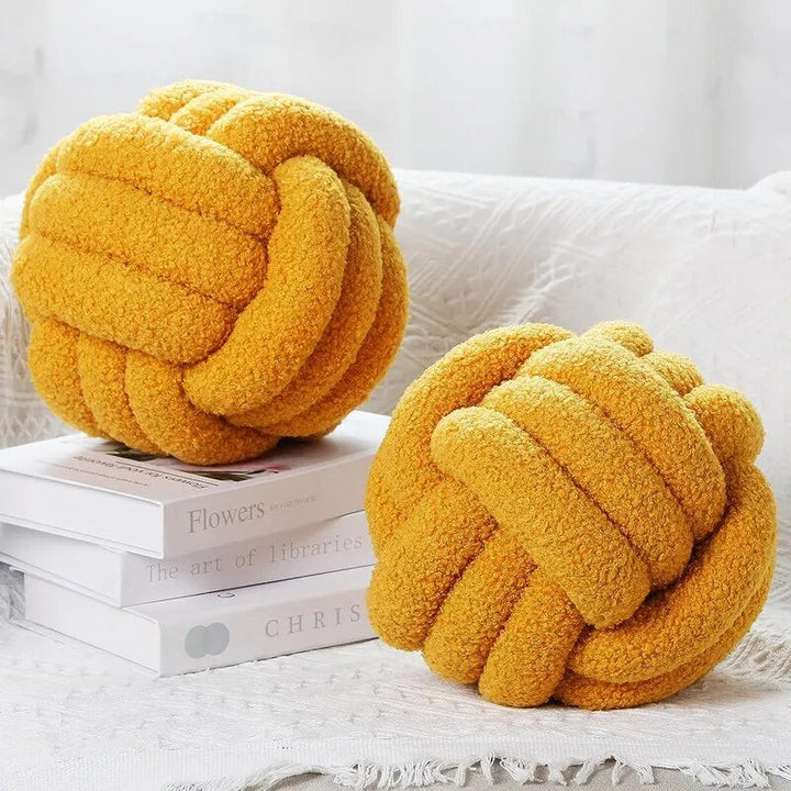 Dekorativ Knyttet Teddy Ball Myk Pute - 100% Ull, Rund | Luvikno