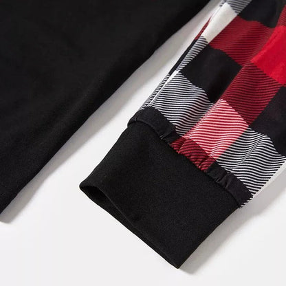 Luvik | Joulupukki-printtimallin rento pitkähihainen collegepaita, kontrastitoppit sekä punaiset ja mustat ja valkoiset ruudulliset housut, perhesovittava pyjamapaketti, jossa on lemmikin bandana