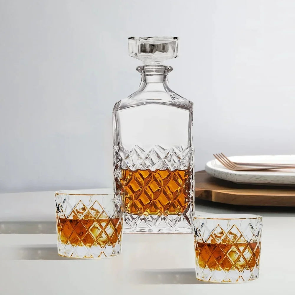 Diamond Cut Clear Glass Decanter og DOF Set Holdbar Oppvaskmaskinvennlig | Luvikno