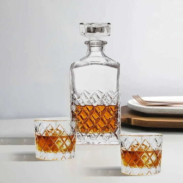 Diamond Cut Clear Glass Decanter og DOF Set Holdbar Oppvaskmaskinvennlig | Luvikno