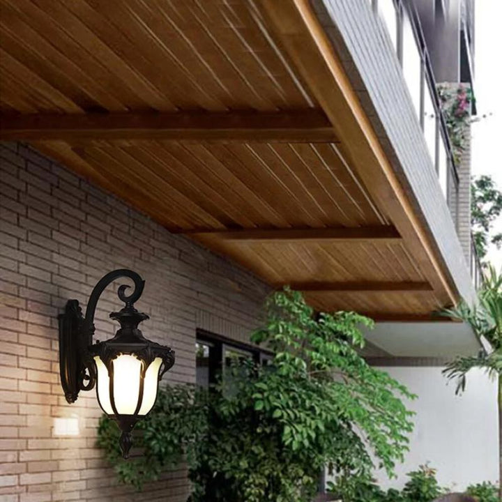 Vintage utendørslampe – Perfekt for elegante terrasser | Luvikno