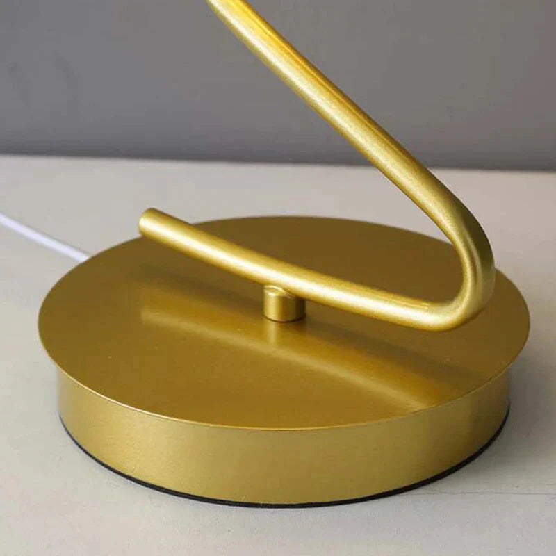 Elegant LED Bordlampe i Sommerfugl Design Luvikno