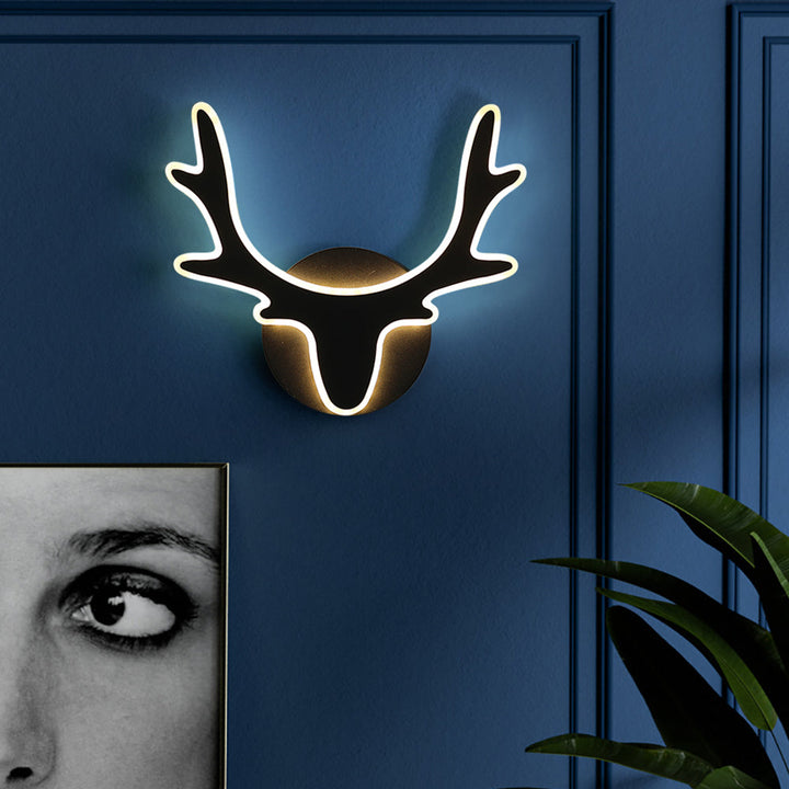 Vegglampe i skandinavisk stil med elghorn-dekorasjon, moderne LED-belysning | Luvikno