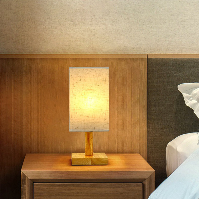 USB Bordlampe med Stoffsjcjerm - Moderne LED Nattbordlampe for Soverom og Kontor | Luvikno