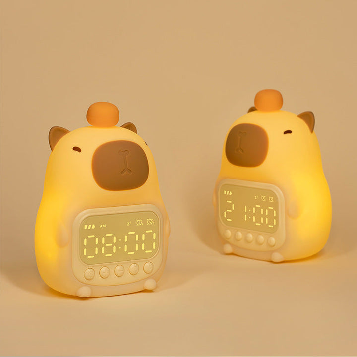 Søt Capybara Nattlys LED – Barnevekkerklokke & Nattlampe for Soverom | Luvikno