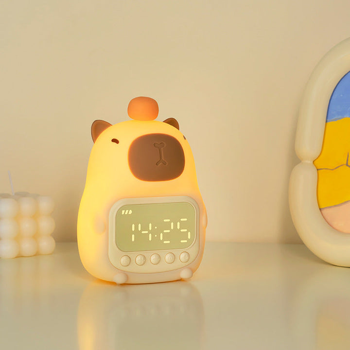 Søt Capybara Nattlys LED – Barnevekkerklokke & Nattlampe for Soverom | Luvikno