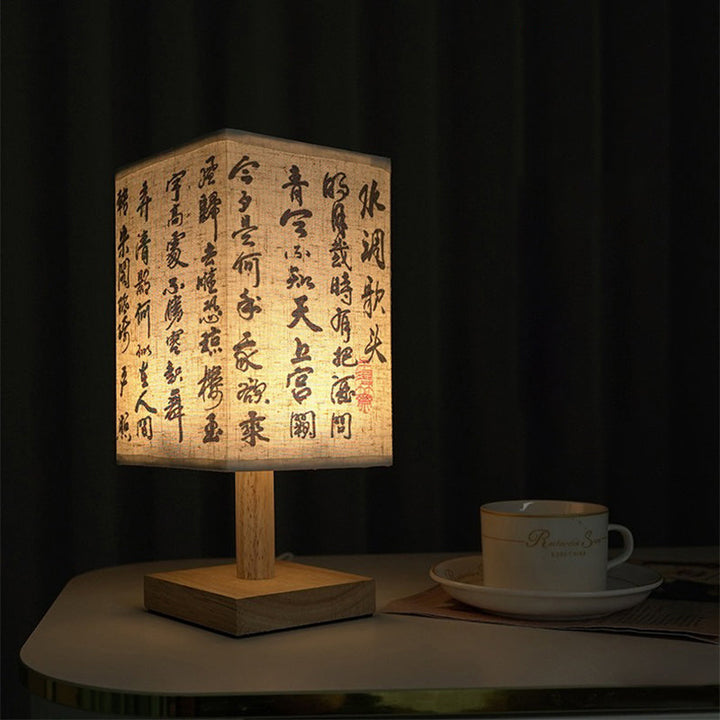 LED bordlampe i firkantet design – trebase med japansk mønster | Luvikno