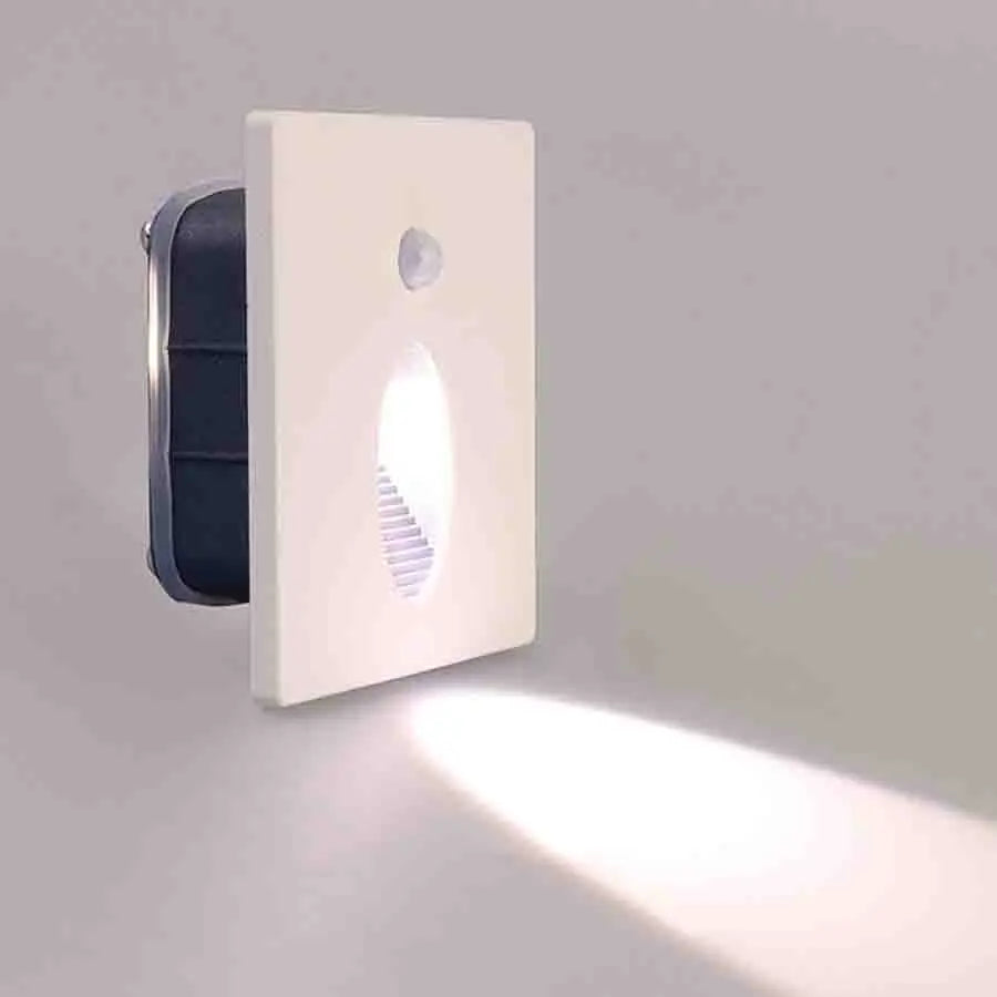 LED Trappebelysning med Bevegelsessensor – Energisparende, Moderne & Automatisk for Innendørs og Utendørs | Luvikno