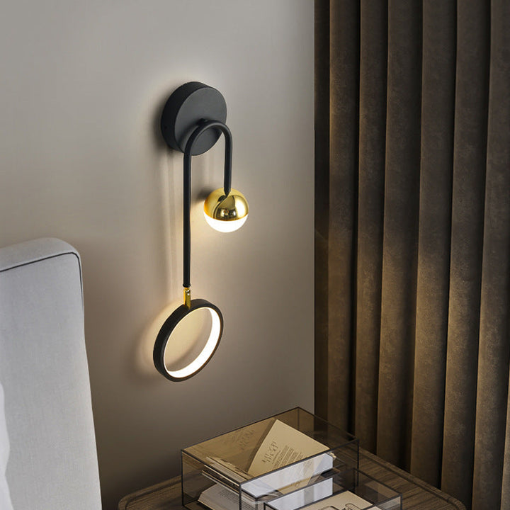 Nordic svingbar LED vegglampe for moderne interiører | Luvikno