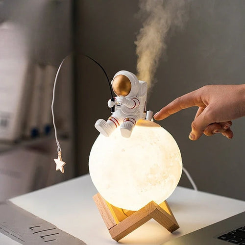 3D Astronaut Månelampe med LED Nattlys, Dempbar Berøringskontroll og Dekorasjon for Barnerommet | Luvikno