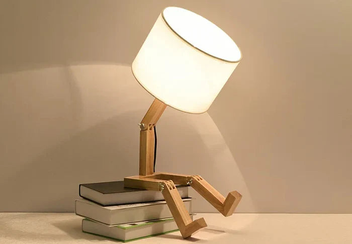 Trelampe med bokholder - RutanFlex | Luvikno