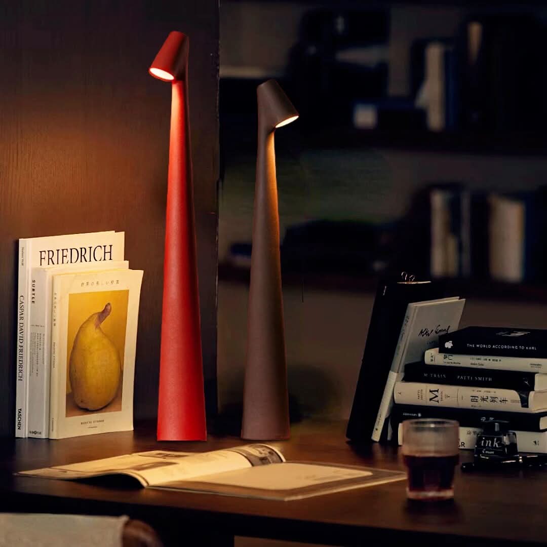 Oppladbar LED Bordlampe | Luvikno
