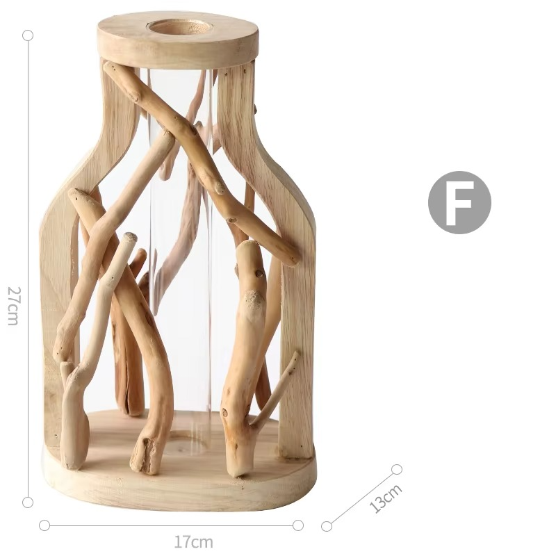 Kunstnerisk inspirert tre design Luvikno
