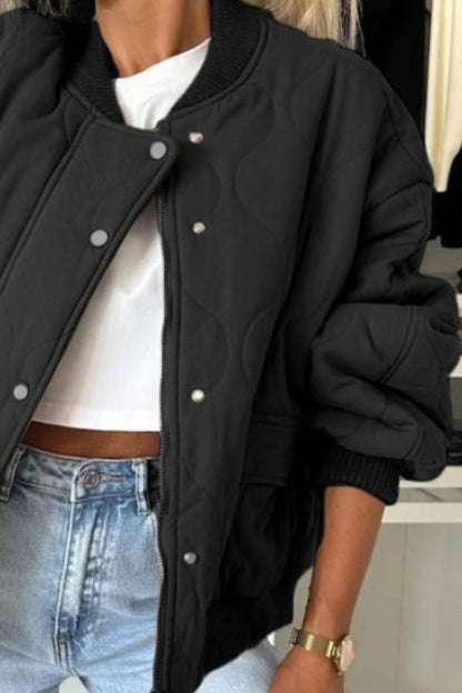 Luvik | Kauluksen nappikiinnitys pitkähihainen takki