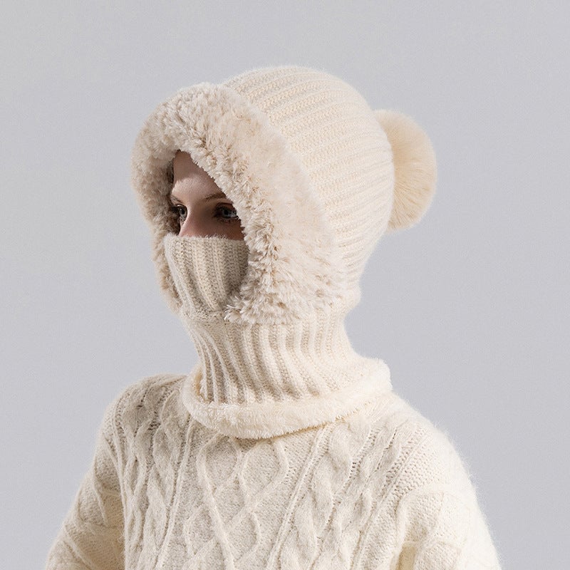Luvikno | Kvinne strikket lue i høst og vinter