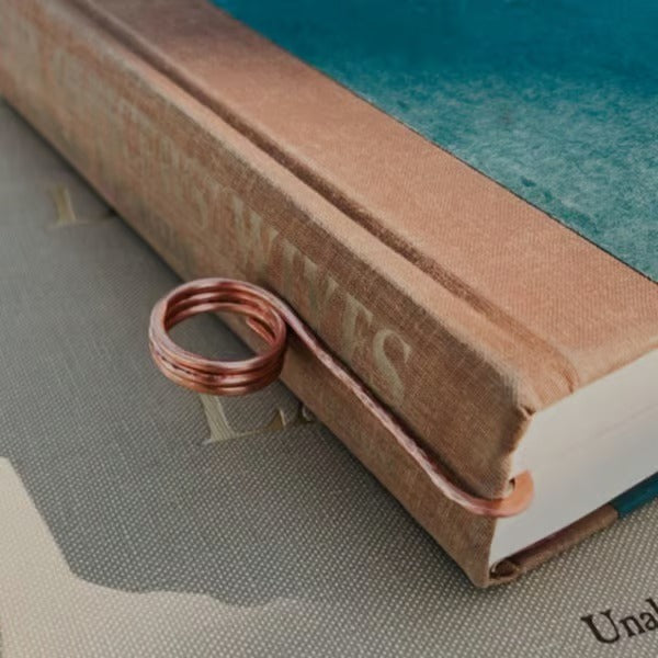 Luvikno | GripLux Ring Holder — Smertfri lesing i luksuriøs stil som slapper av tommelen din og holder boken åpen (3 stykker)
