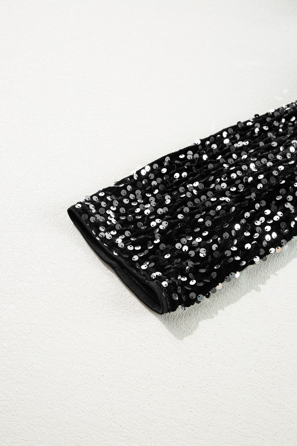 Luvik | Strass-takki ja avoin etuosa