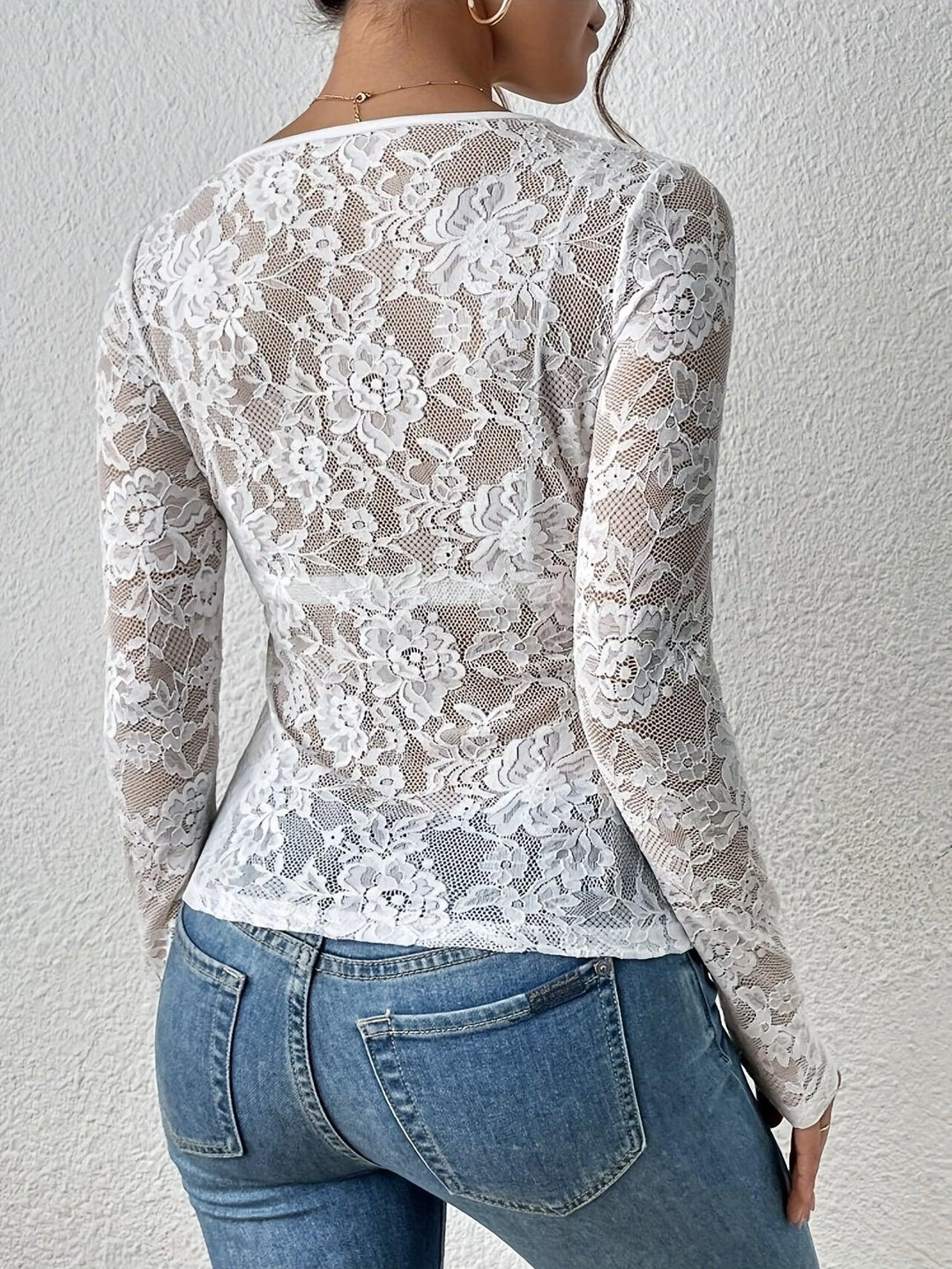Luvik | Elegantti pitsitoppi naisille