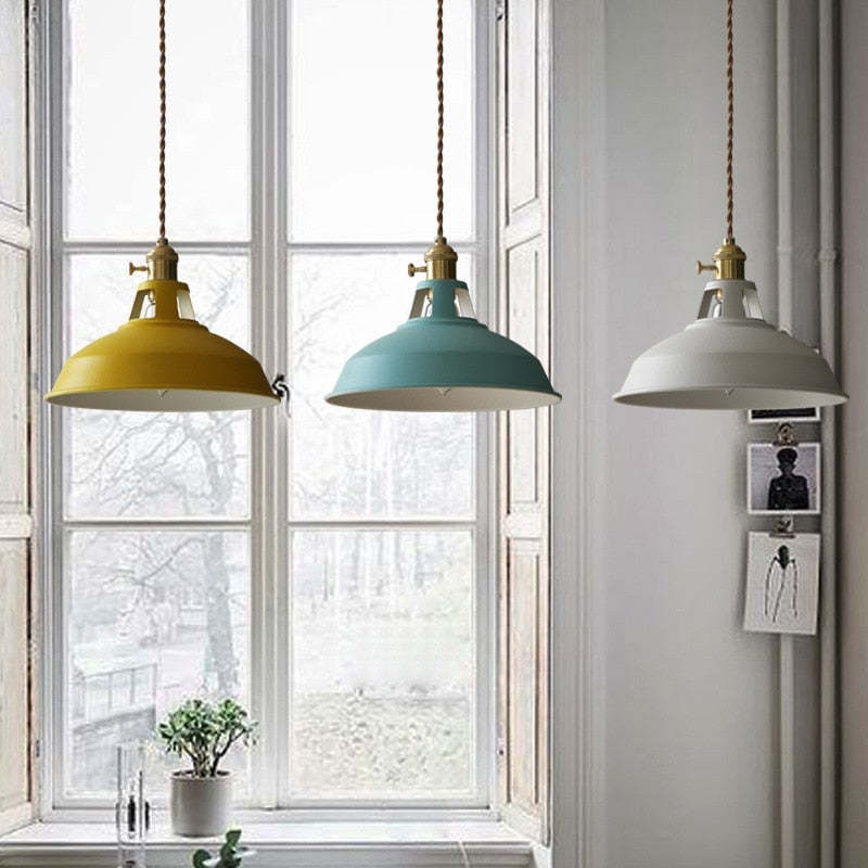 Luvikno | RadiantGlow lysekrone - Luksus metall lysekrone for elegante interiører