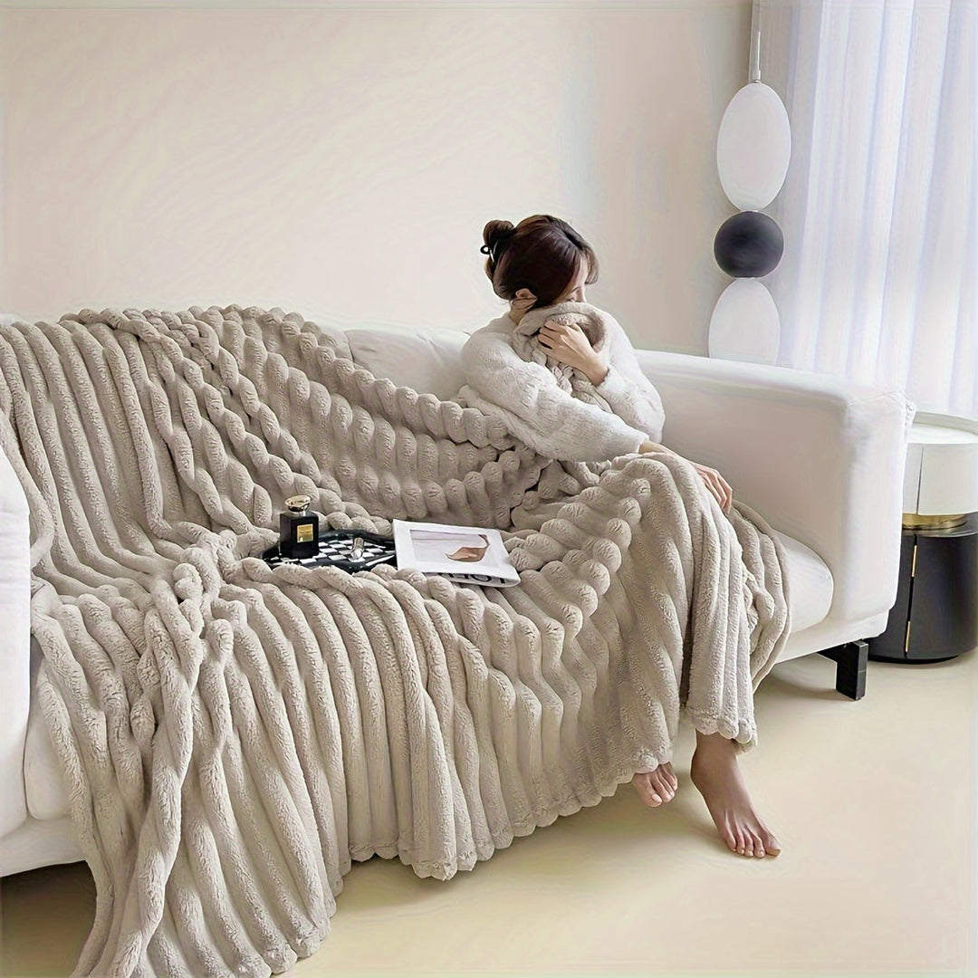 LuxeFleece – Elegant fransk stil teppe for Comfort Luvikno