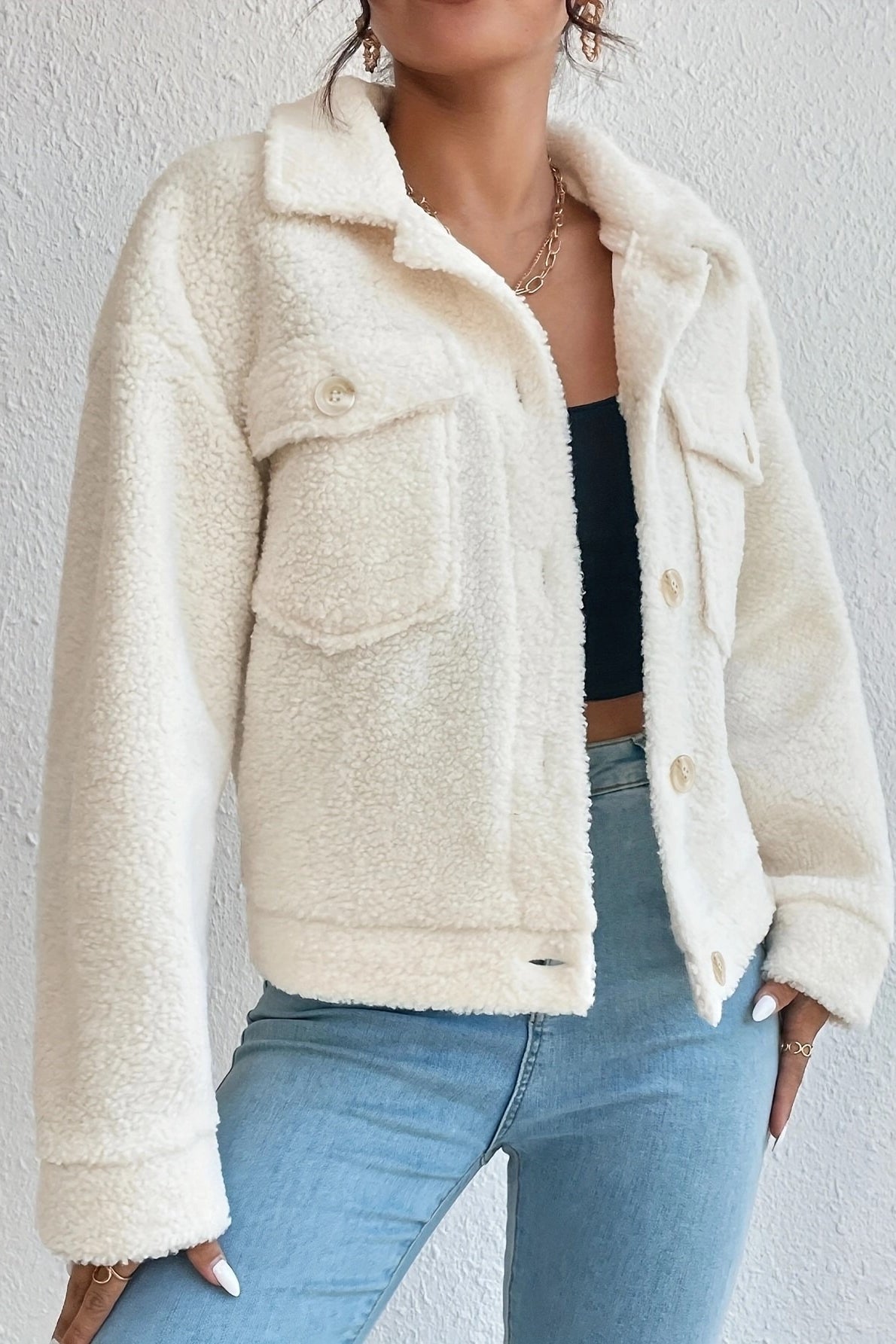 Luvik | Valkoinen lyhyt Sherpa-takki