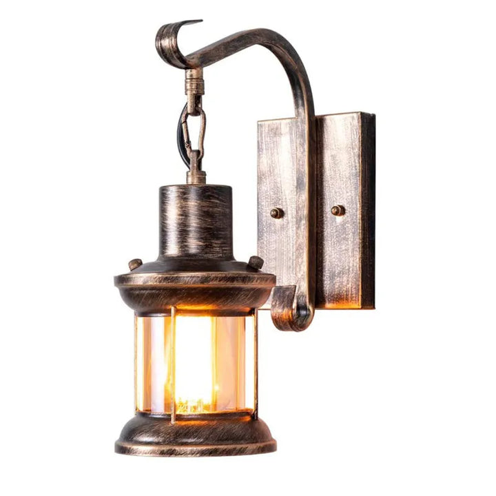 Vegglampe med vintage glasskjermdesign Luvikno